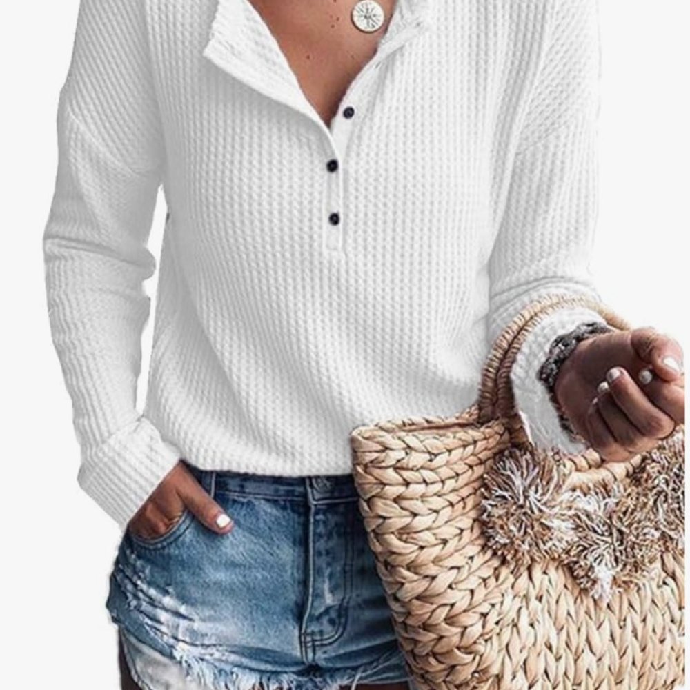White Waffle Knit Long Sleeve V-Neck Henley | Size L